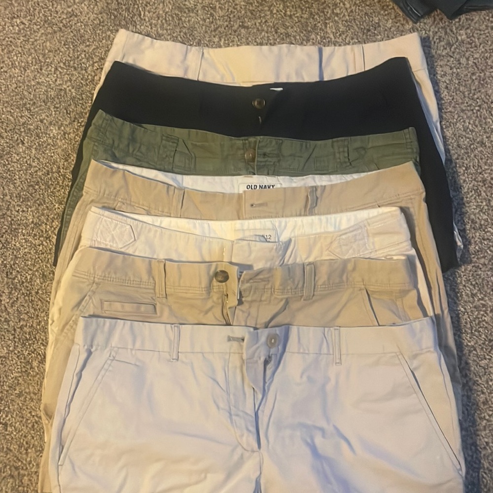 Bundle of Size 12 Shorts Gap, Loft, Old Navy